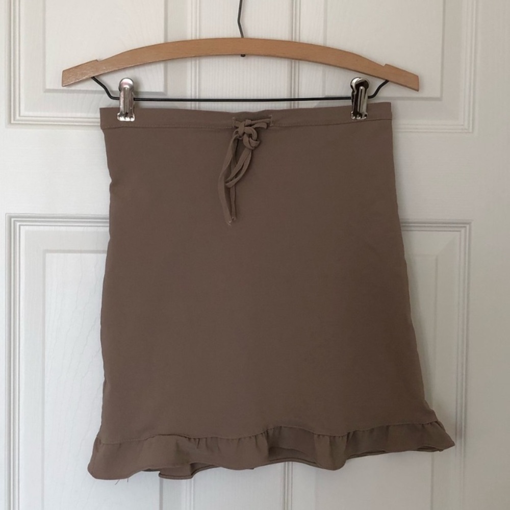 Taupe Ruffle Hem Drawstring Skirt